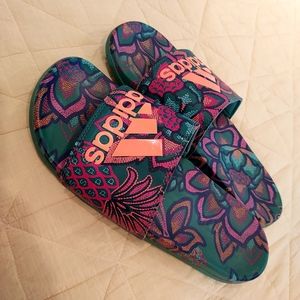 Adidas adilette slides